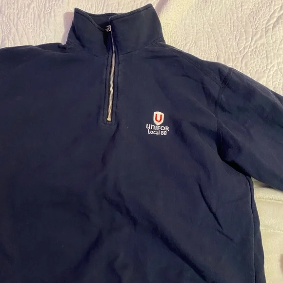Unifor Quarter Zip Up - Picture 2 of 6